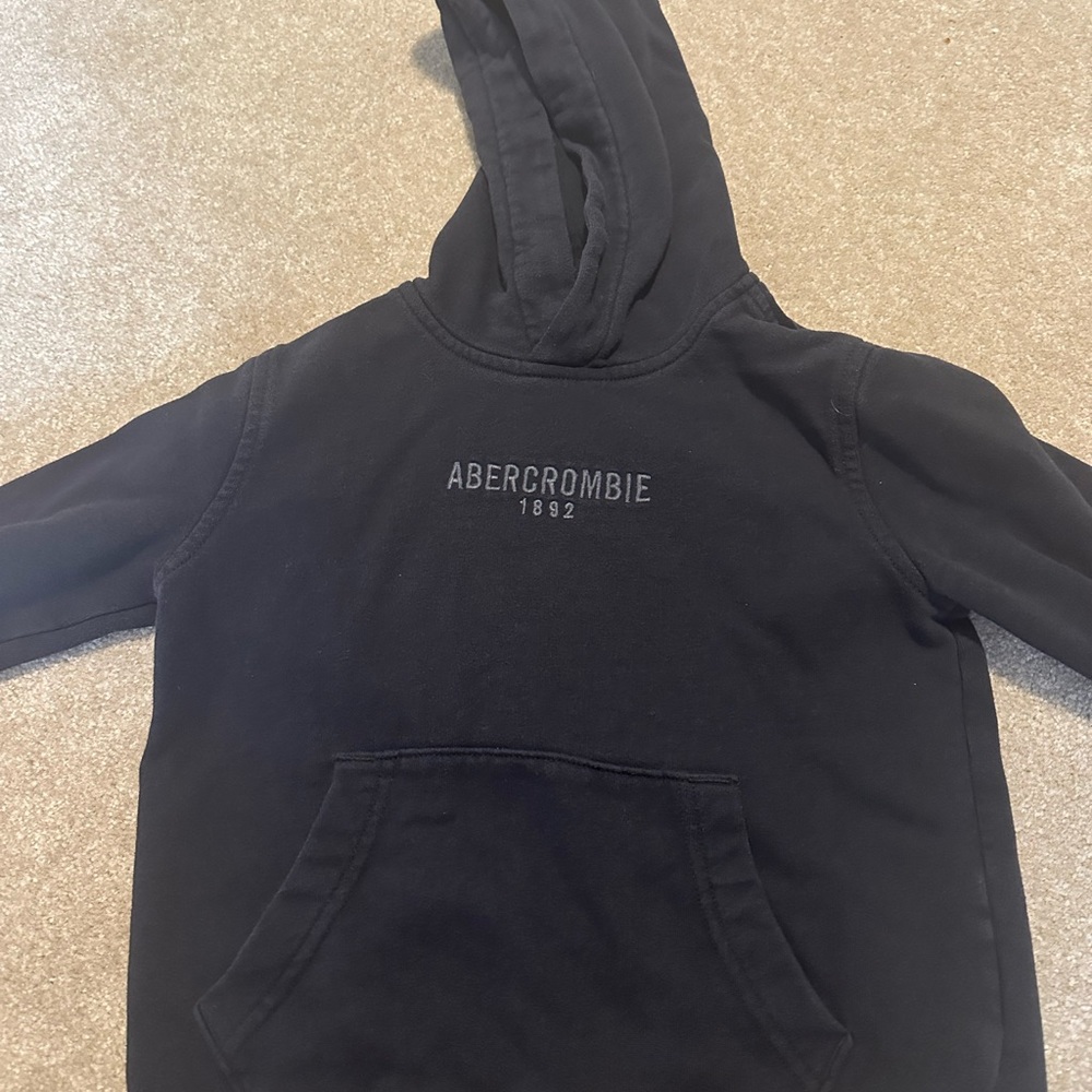 Boys Abercrombie black sweatshirt